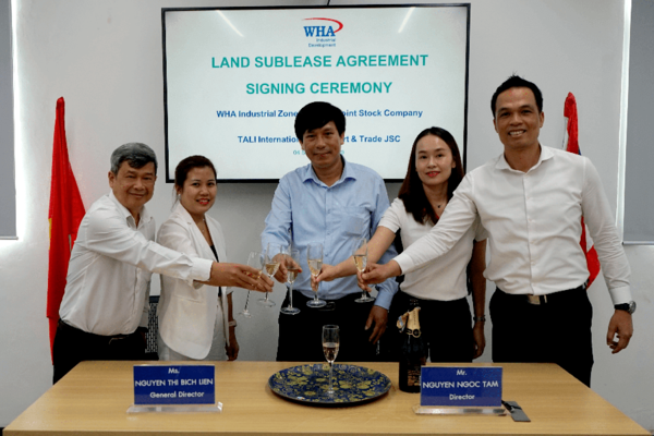 Công ty Cổ phần Thương mại và Vận tải Quốc tế TALI ký hợp đồng thuê đất với Công ty cổ phần WHA Industrial Zone Nghệ An