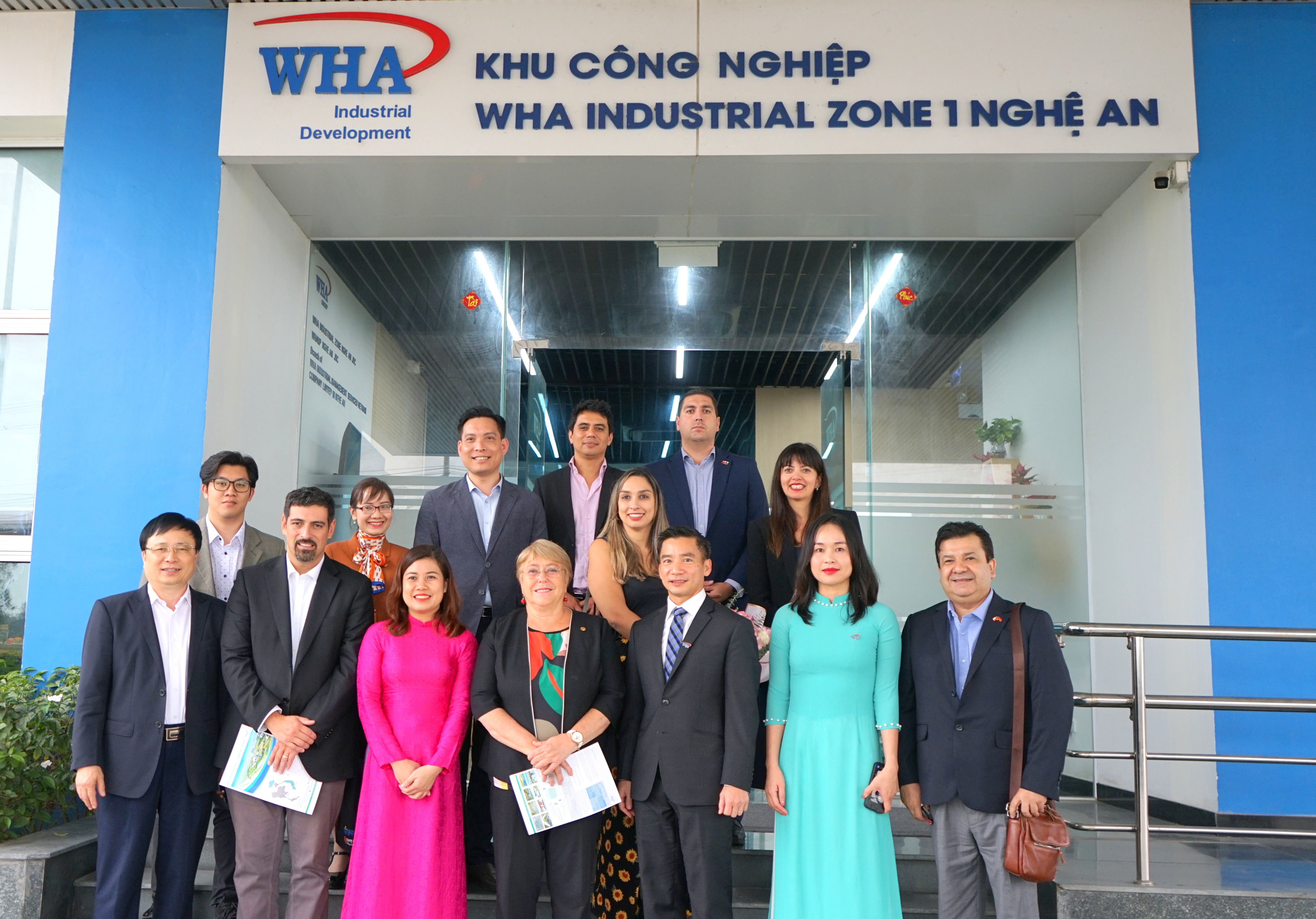 Former President of Chile leads Delegation to visit WHA Industrial Zone 1 - Nghe An