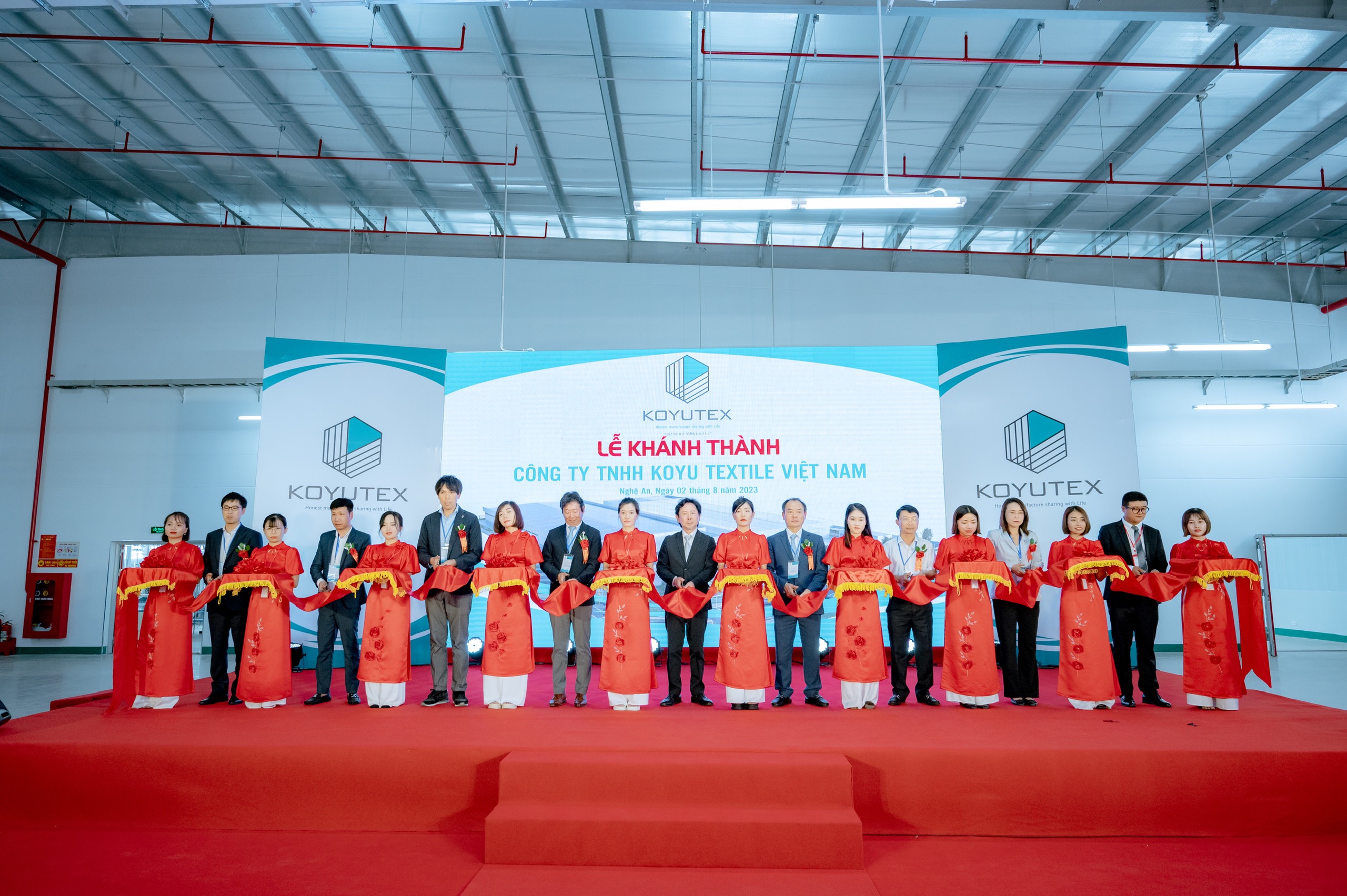 Koyu Textile Vietnam marks a new era of innovation with its new factory  at WHA Industrial Zone 1 - Nghe An