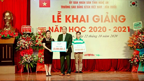 WHA Offers Scholarship Grants to Vietnam-Korea Industrial Technology Vocational College during Opening Day Ceremony