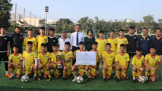 WHA Lends Support to Song Lam Nghe An Youth Football Team