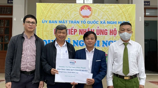 WHA Donates Funds for Low-income Families in Nghi Hung Commune