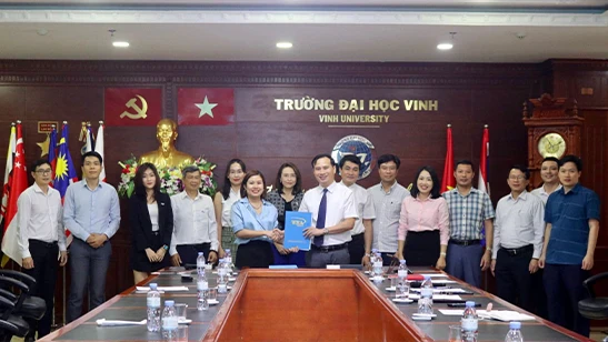 WHA Industrial Zone Nghe An JSC and Vinh University Sign Cooperation Agreement