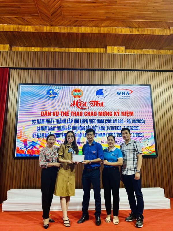 WHA Industrial Zone Nghe An supports funds to Nghi Hung Commune and Nghi Dong Commune Women's Union