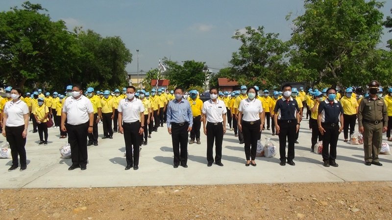 WHA Group Shows Support for Nong Kae Community during the COVID-19 Pandemic