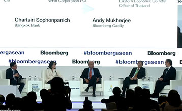 Khun Jareeporn at Bloomberg Kick-starting ASEAN Seminar