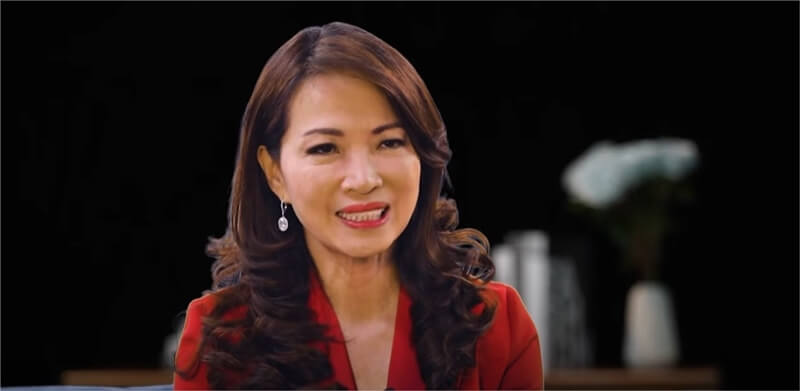 เรื่องราวดีๆ พร้อมมุมมองจาก คุณจรีพร จารุกรสกุล ในรายการ the Leader